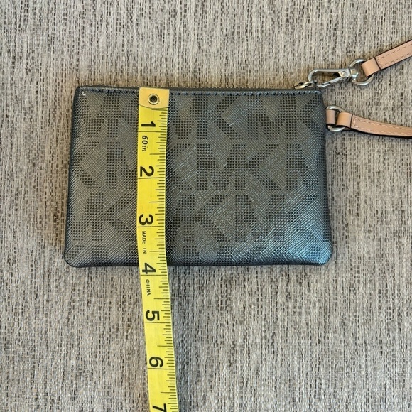 Michael Kors Wristlet - Picture 8 of 8